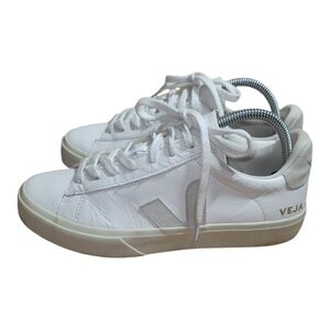 Veja Sneaker Size 9